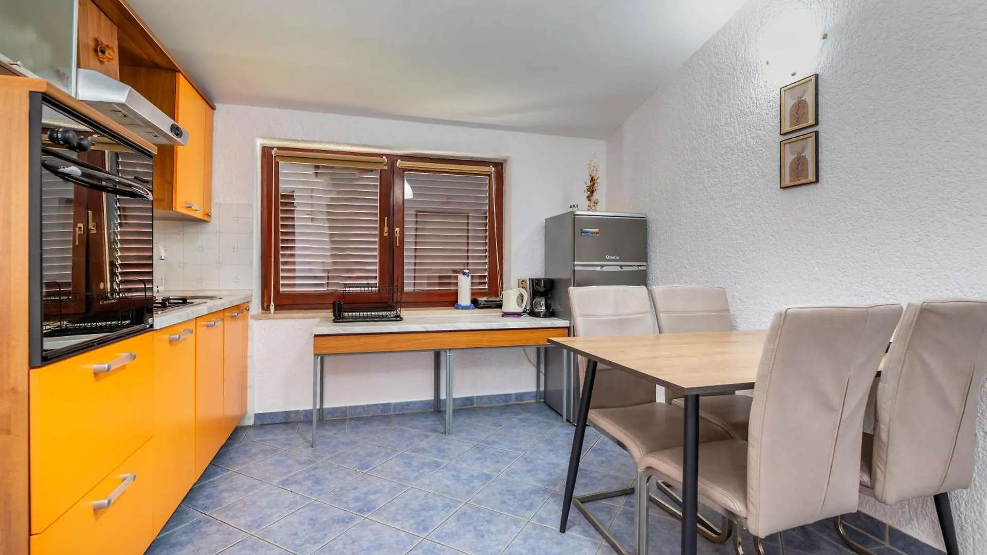Apartments Mikulina 巴斯卡 克罗地亚